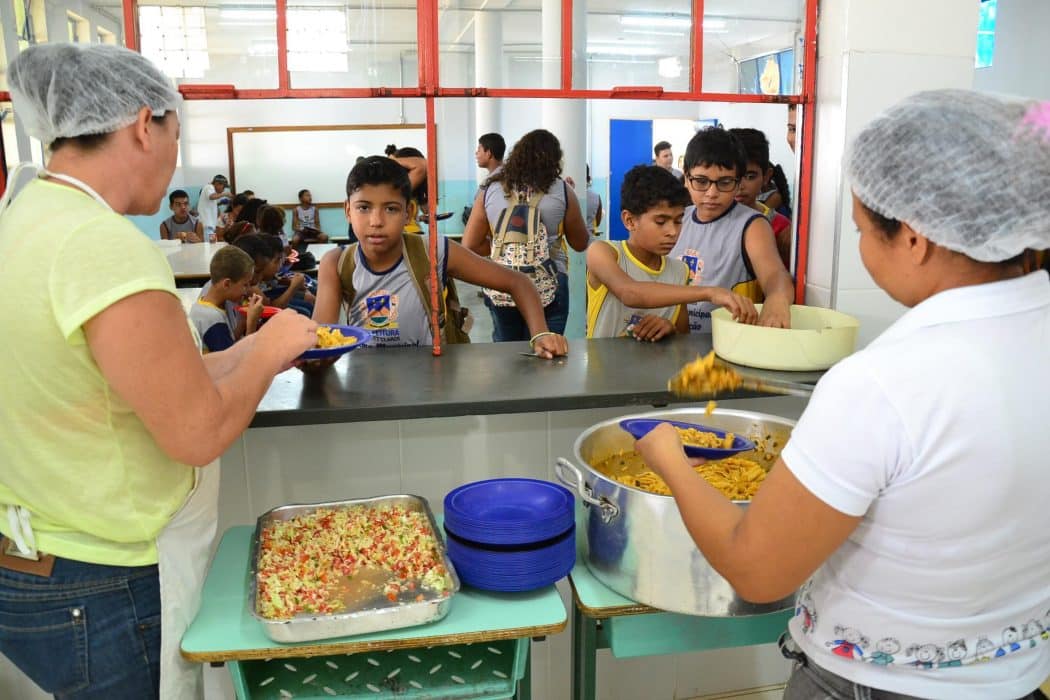 Prefeitura de Montes Claros deve gastar quase R$ 3 milhões em agricultura familiar para atender a merenda escolar