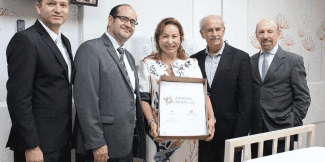 Unifipmoc e Santa Casa de Montes Claros entregam mais dois quartos humanizados no hospital