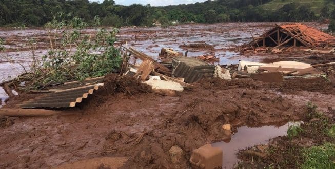 Barragem do Córrego de Feijão, em Brumadinho, se rompeu nesta sexta-feira