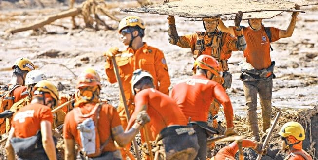 Tragédia de Brumadinho - 'Exército' contra a lama em Brumadinho passa de 2,3 mil pessoas
