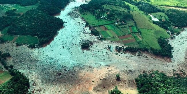 Tragédia de Brumadinho - No 6º dia após tragédia, buscas são reforçadas na região de BrumadinhoTragédia de Brumadinho - No 6º dia após tragédia, buscas são reforçadas na região de Brumadinho