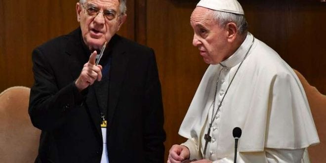 Papa Francisco pediu medidas concretas para erradicar crimes sexuais no clero