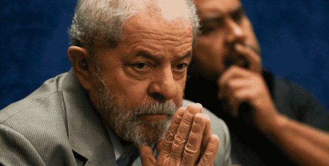 Lula é condenado a 12 anos de prisão em processo sobre sítio