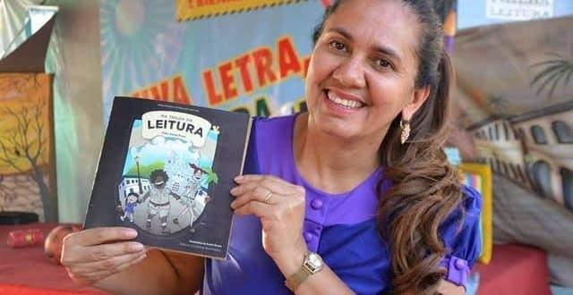 professora e coordenadora do Projeto Montes Claros na Trilha da Leitura, da Prefeitura, Éllen Santa Rosa