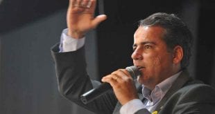 O presidente da AMM, Julvan Lacerda, deu um ultimado a Zema nesta terça-feira
