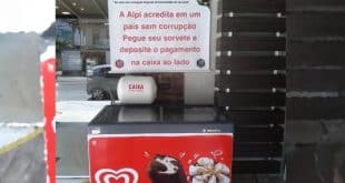 Sorveteria faz ‘teste da honestidade’ com clientes e corrupção brasileira é escancarada