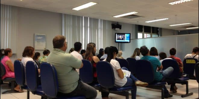Lei proposta prevê 20 minutos para atendimento