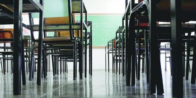 MG - Estado de Minas Gerais vai acabar com ensino integral na maioria das escolas