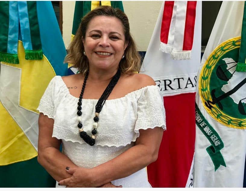 Ativista na luta pelos direitos das mulheres e coordenadora da Defensoria Pública da Mulher em Montes Claros, Maíza Rodrigues tem uma extensa história na luta em busca de direitos iguais entre homens e mulheres. “Vou continuar lutando e combatendo incansavelmente pela defesa das mulheres em situação de violência”, destaca.