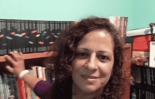 Montes Claros - Trabalhos da escritora Marli Fróes são expostos no Painel Permanente de Poesia Juca Silva Neto