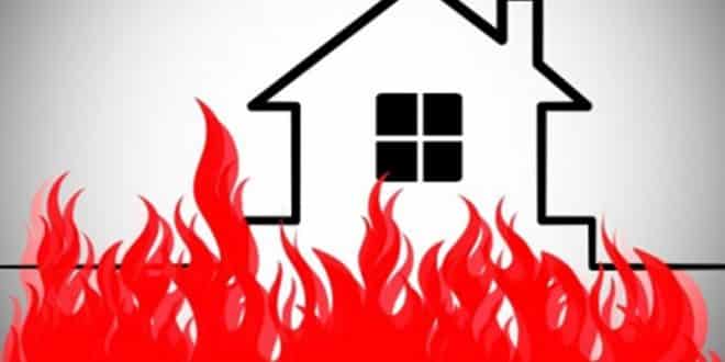Montes Claros - Homem morre carbonizado em incêndio na sua casa no bairro Cidade Industrial