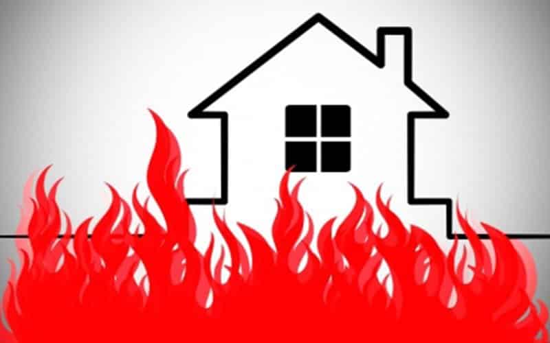 Montes Claros - Homem morre carbonizado em incêndio na sua casa no bairro Cidade Industrial