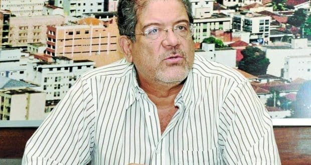 Montes Claros - Justiça indisponibiliza bens de ex-prefeito Luiz Tadeu Leite e de empresa que fornecia merenda escolar em Montes Claros