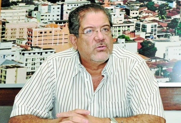 Montes Claros - Justiça indisponibiliza bens de ex-prefeito Luiz Tadeu Leite e de empresa que fornecia merenda escolar em Montes Claros
