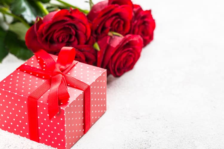 Como escolher a roupa ideal para presentear sua mãe