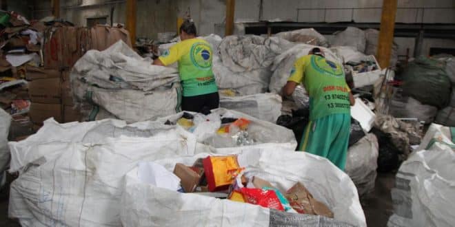 Montes Claros - Prefeitura vai ceder galpão para associação de catadores de materiais recicláveis