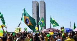 Atos apoiaram Bolsonaro e reformas; Rodrigo Maia virou alvo de protestos