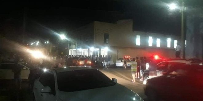 MG - Homem invade igreja evangélica atirando e deixa mortos e feridos em Minas Gerais