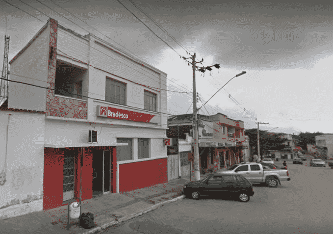 MG - Bando ataca agência bancária no Centro de Esmeraldas