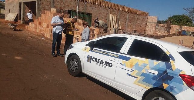 Montes Claros - Crea Minas fiscaliza obras e empresas em Montes Claros