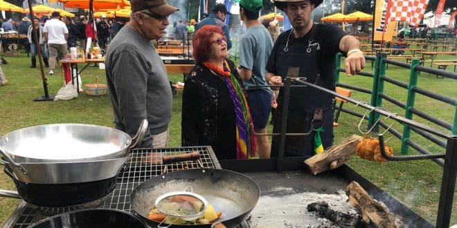 Campeão Sul Americano de Churrasco Fábio Barbosa em evento no Chile