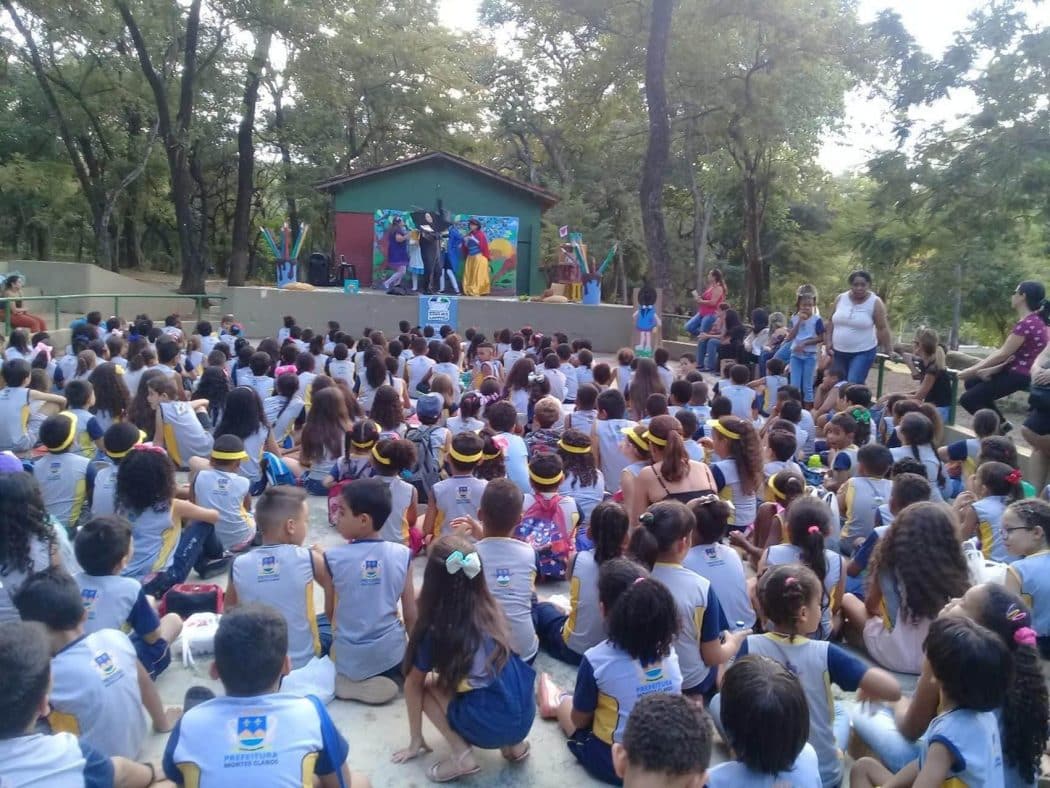 Montes Claros - Trilha da Leitura apresenta teatro sobre “Consumo Consciente” em parques da cidade