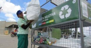 Montes Claros - Autoridades e ambientalistas defendem realização da coleta seletiva através do cooperativismo