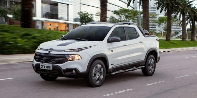 Motor - Fiat Toro 2020 traz pacote visual exclusivo e nova versão com capota rígida