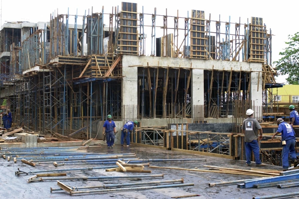 MG - Minas Gerais dobra oferta de vagas com carteira assinada na construção civil