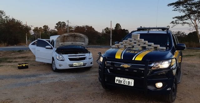Norte de Minas - PRF apreende 23 tabletes de pasta base de cocaína na BR-365