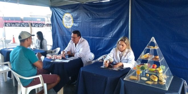 Montes Claros - Durante a semana, caminhoneiros são atendidos com serviços gratuitos