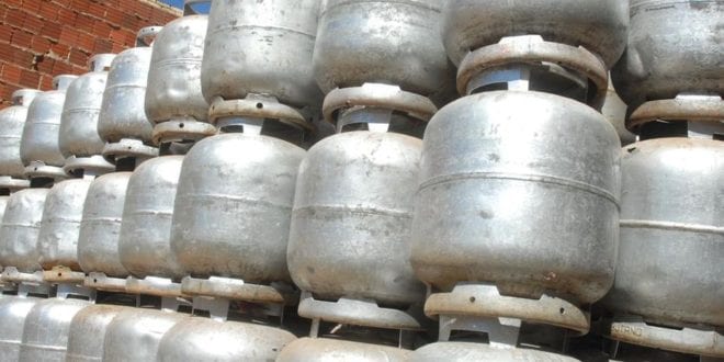 Petrobras reduz em 8,2% preço do gás de cozinha