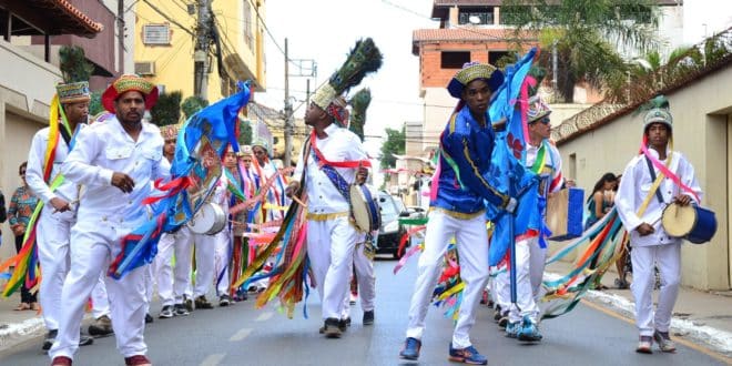 Montes Claros - Segundo dia dos festejos começa com Cortejo de Nossa Senhora do Rosário
