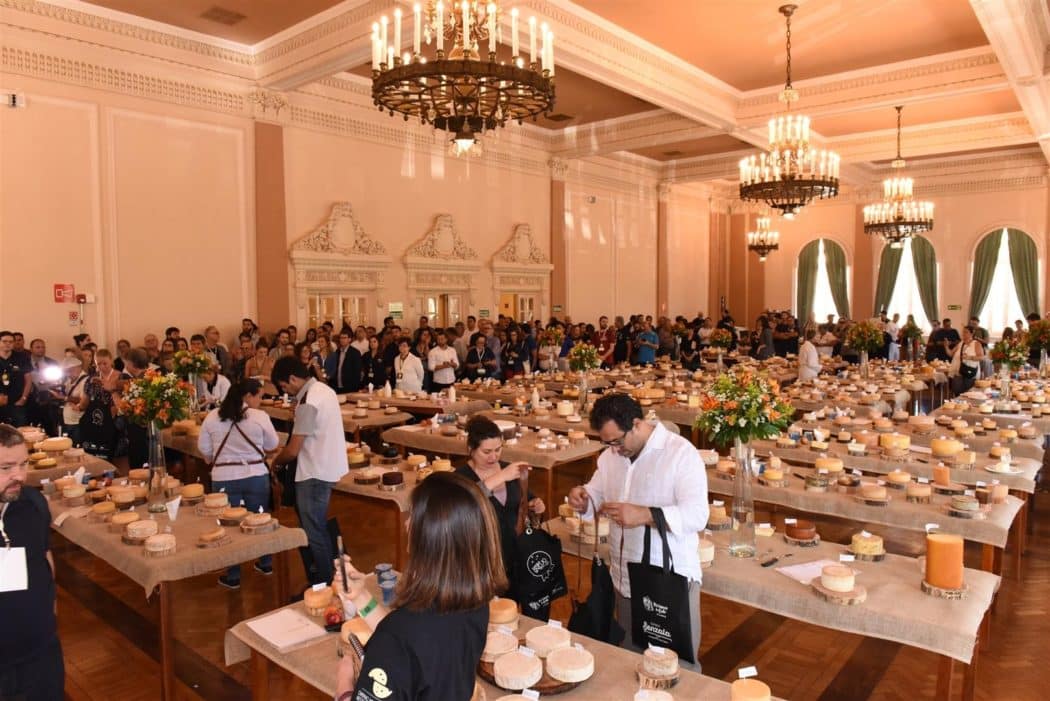MG - Minas Gerais é destaque no primeiro Mundial do Queijo do Brasil