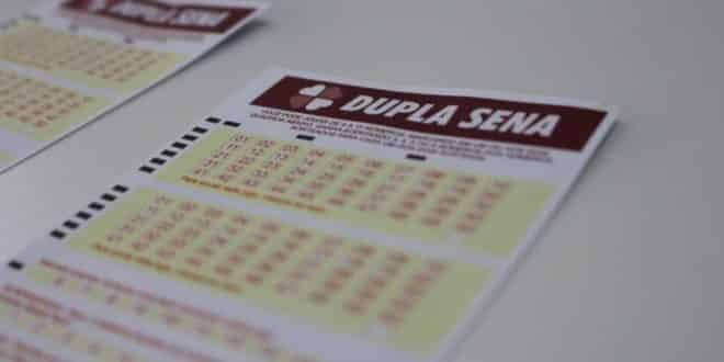 Nota Loteria Brasil: Dupla Sena pode pagar mais que a pergunta de R$1 milhão do "Quem quer ser um milionário?"