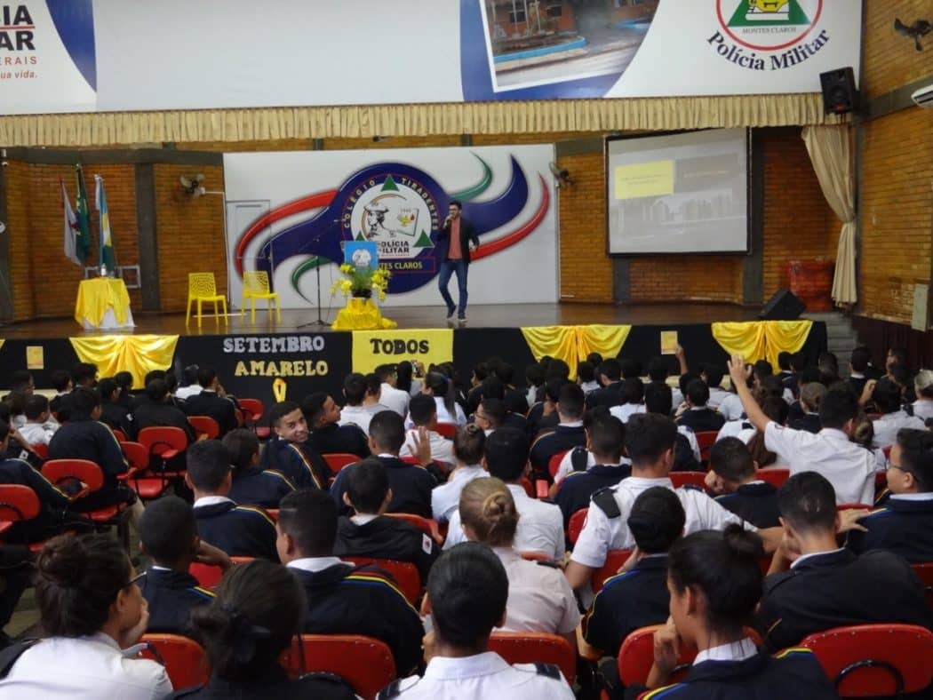 Montes Claros - Palestra sobre a campanha Setembro Amarelo é realizada no colégio Tiradentes da PMMG em Montes Claros