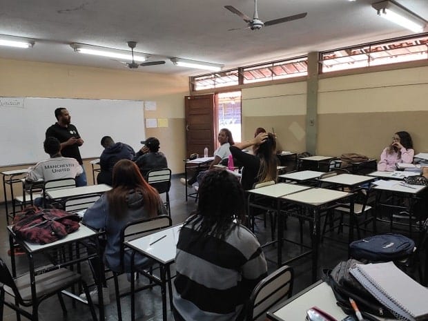 MG - Programa de reforço escolar vai atender mais de 114 mil alunos da rede estadual
