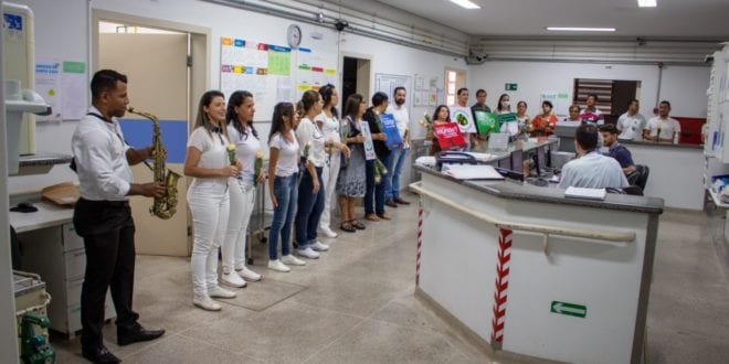 Montes Claros - Santa Casa de Montes Claros inicia ações com visita de transplantados aos setores assistenciais do hospital