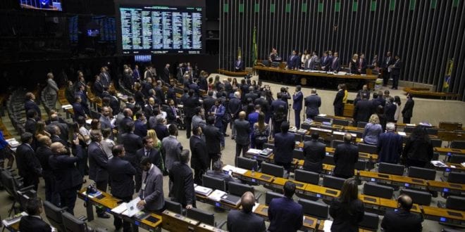 Congresso derruba 18 vetos de Bolsonaro na lei de abuso de autoridade