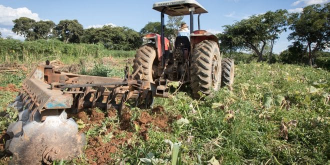 Montes Claros - Dia do Engenheiro Agrícola e Ambiental é comemorado com evento no ICA