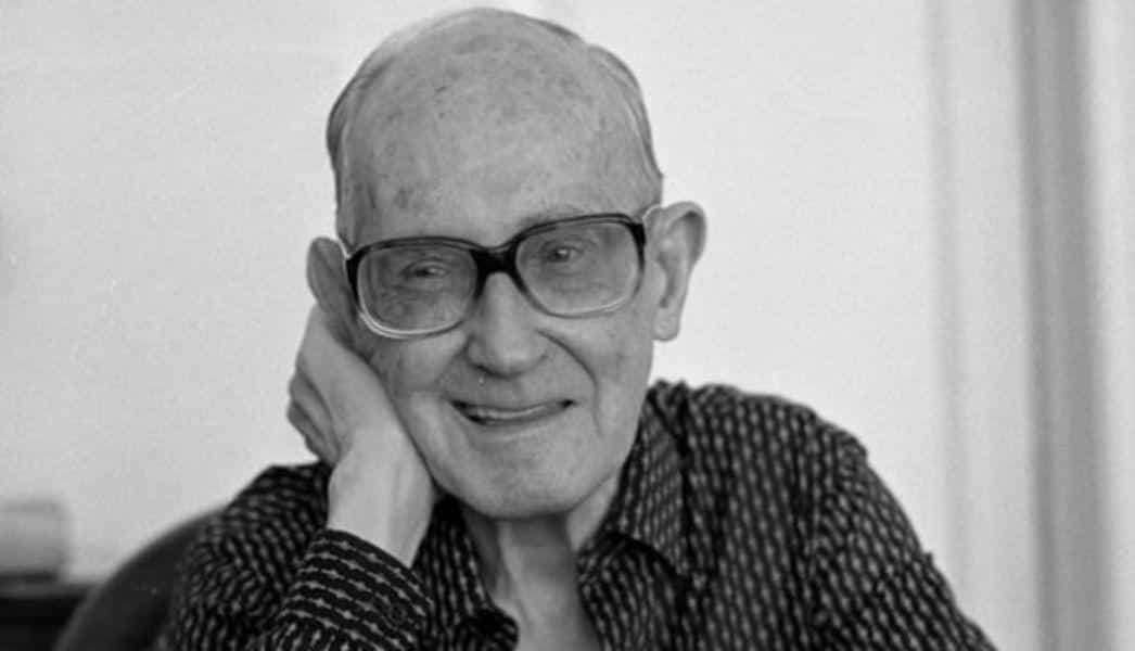 Montes Claros - Carlos Drummond de Andrade recebe homenagem em Montes Claros