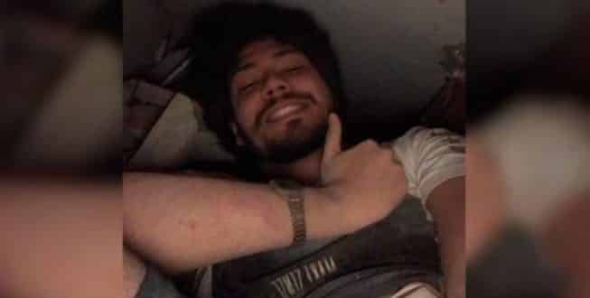 O estudante de arquitetura, Davi Sampaio Martins, de 22 anos, enviou uma selfie (imagem) para a família