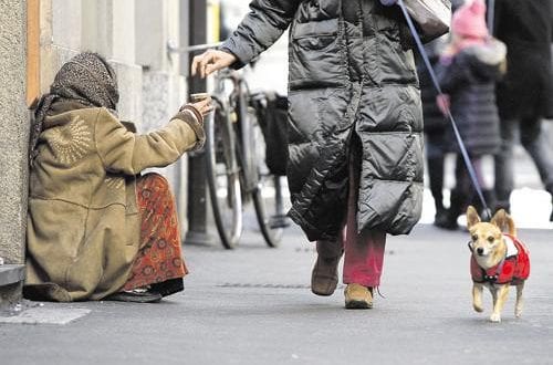 Diferença de rendimentos entre pobres e ricos é recorde, diz IBGE
