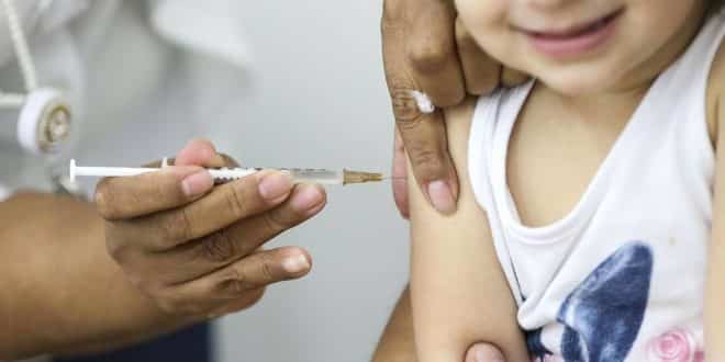 Campanha nacional de vacinação contra o sarampo começa nesta segunda