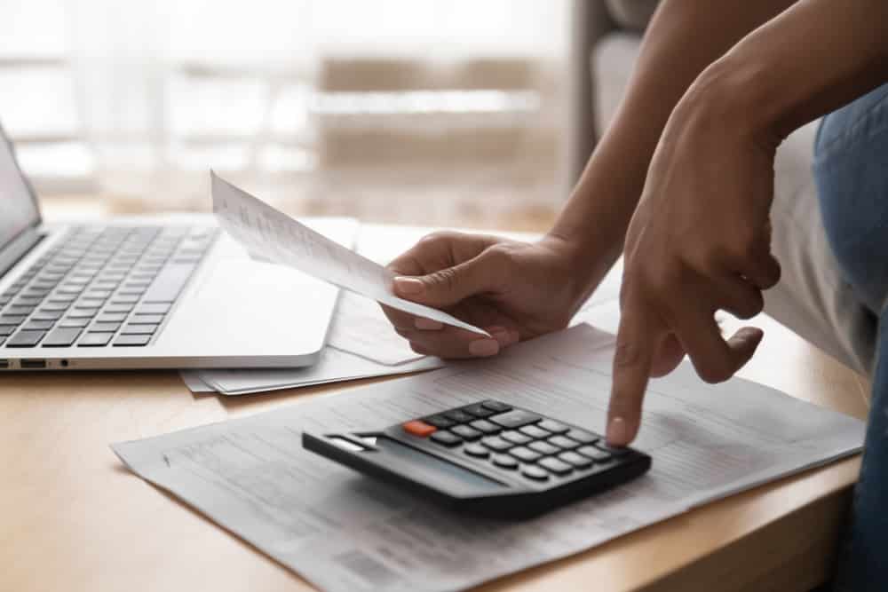 Como sair das dívidas em 2020 - Crédito - ShutterStock