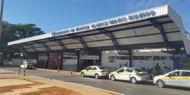 Montes Claros - Infraero inicia serviço de manutenção da sinalização horizontal na pista do Aeroporto de Montes Claros