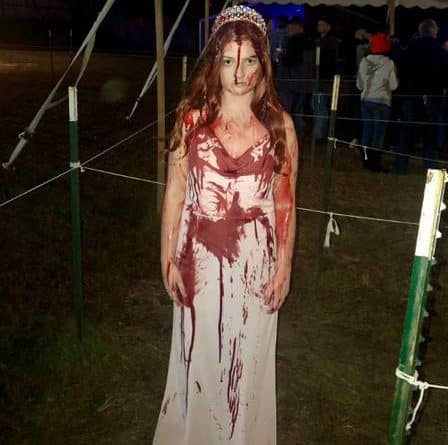 Com fantasia de halloween, universitária engana médicos e é dada como morta após acidente