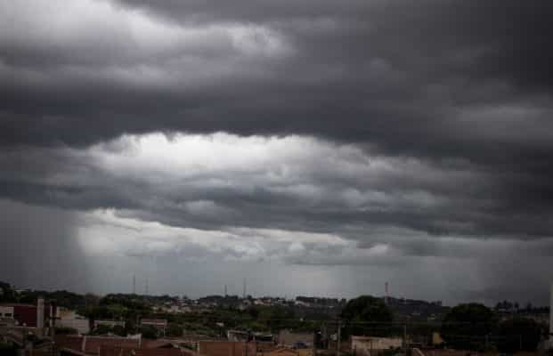 Montes Claros - Previsão de chuva até o dia 4 em Montes Claros