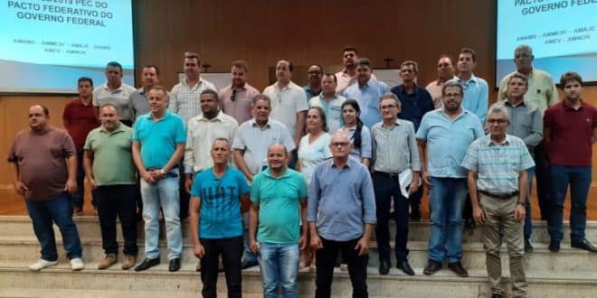 Norte de Minas - Prefeitos do Norte de Minas Gerais protestam contra extinção de municípios