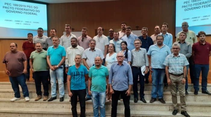 Norte de Minas - Prefeitos do Norte de Minas Gerais protestam contra extinção de municípios